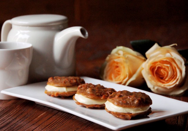 Carrot Cake Sandwich Cookies