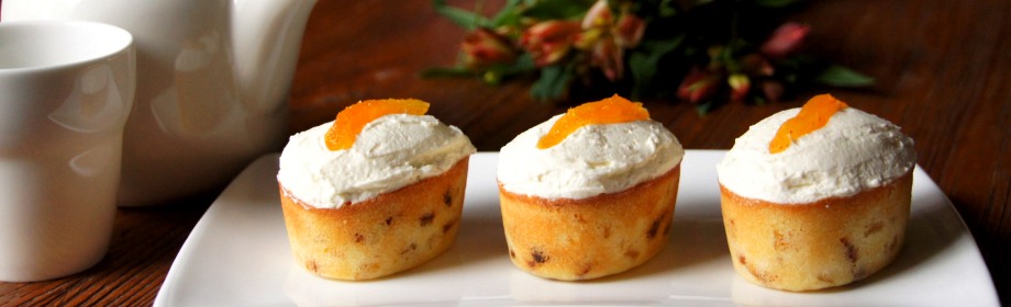 Apricot Friands with Orange Mascarpone&nbsp;Frosting