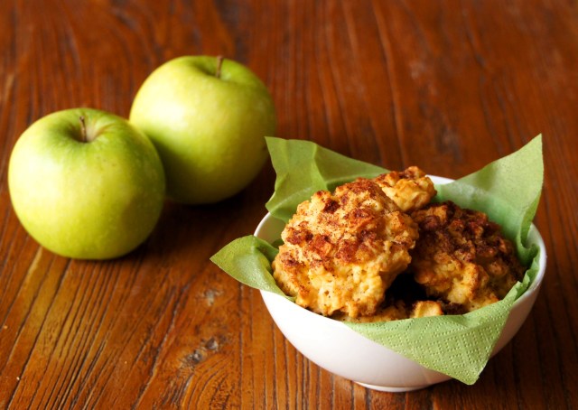 Apple and Cinnamon Oatcakes